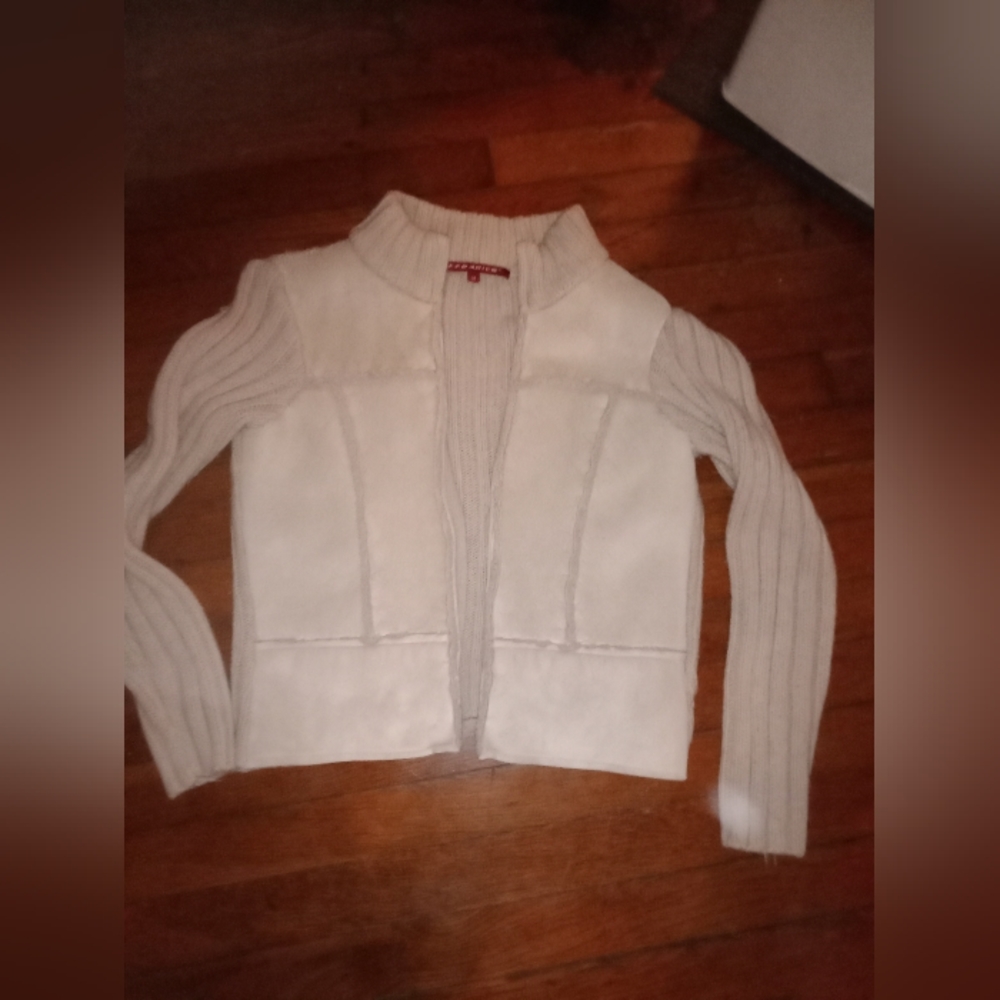 Coat - Picture 10 of 16